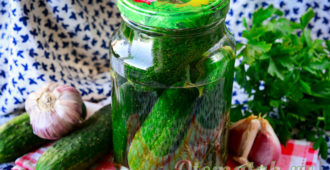 Маринованные огурцы