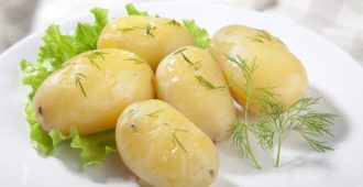 Отварной картофель