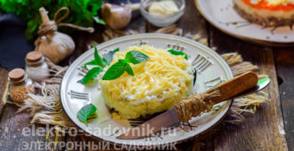 очень вкусный салат со шпротами